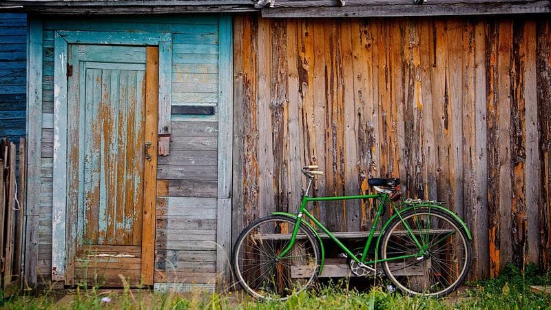 How to Use AI to Write Ad Copy That Actually Converts for Local Businesses